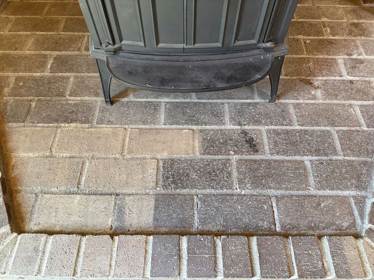 Soot, mold & growth before and after laser cleaning