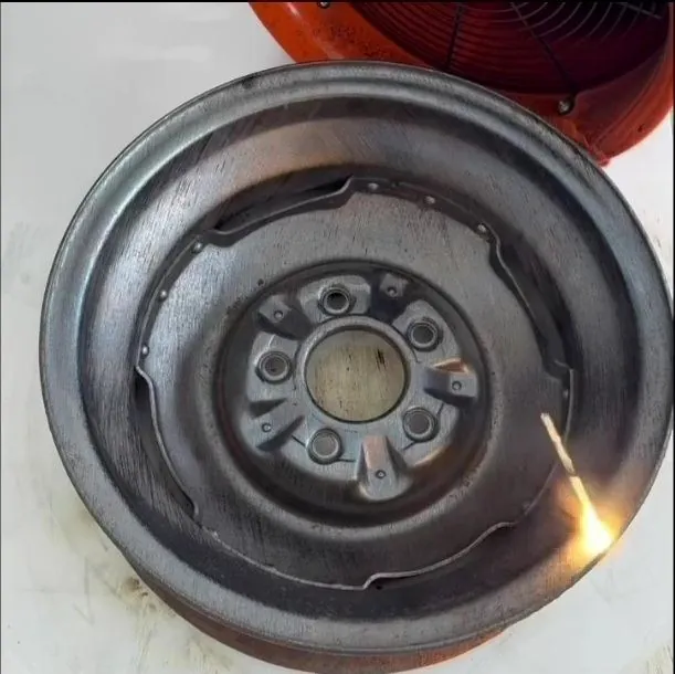 Steel wheel after, bright metal